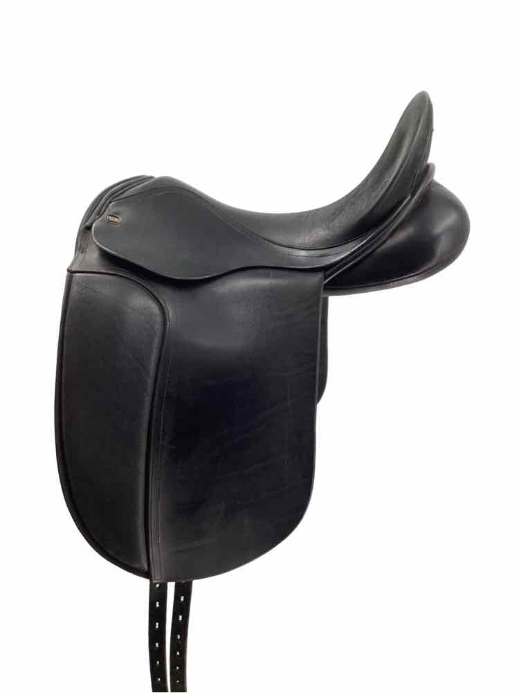17.5" Fryso used dressage saddle B