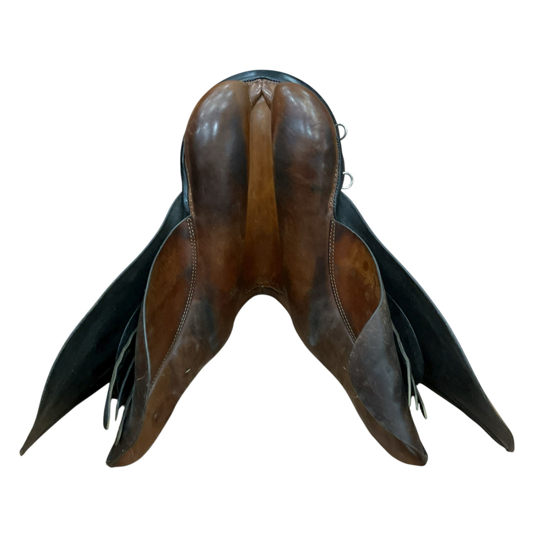 17" Stubben Siegfried 31cm Med/Wide Used All Purpose Saddle - H