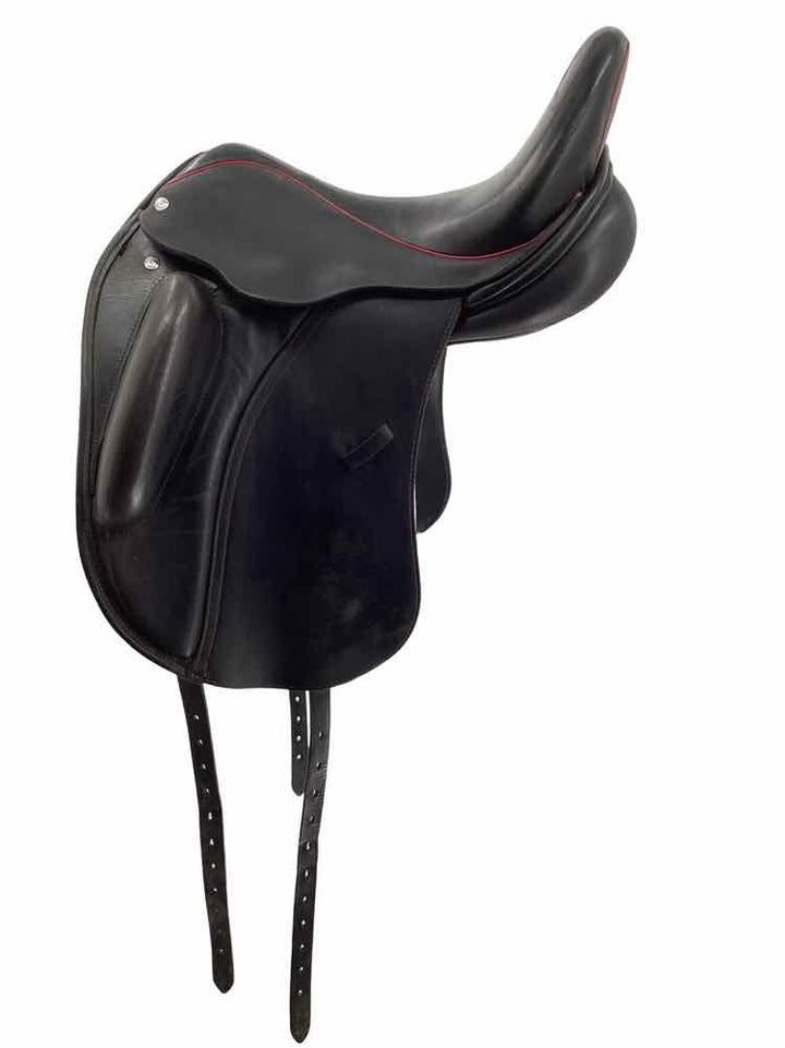 17" Custom Saddlery Wolfgang black with red piping, measure 17" but sits like 16