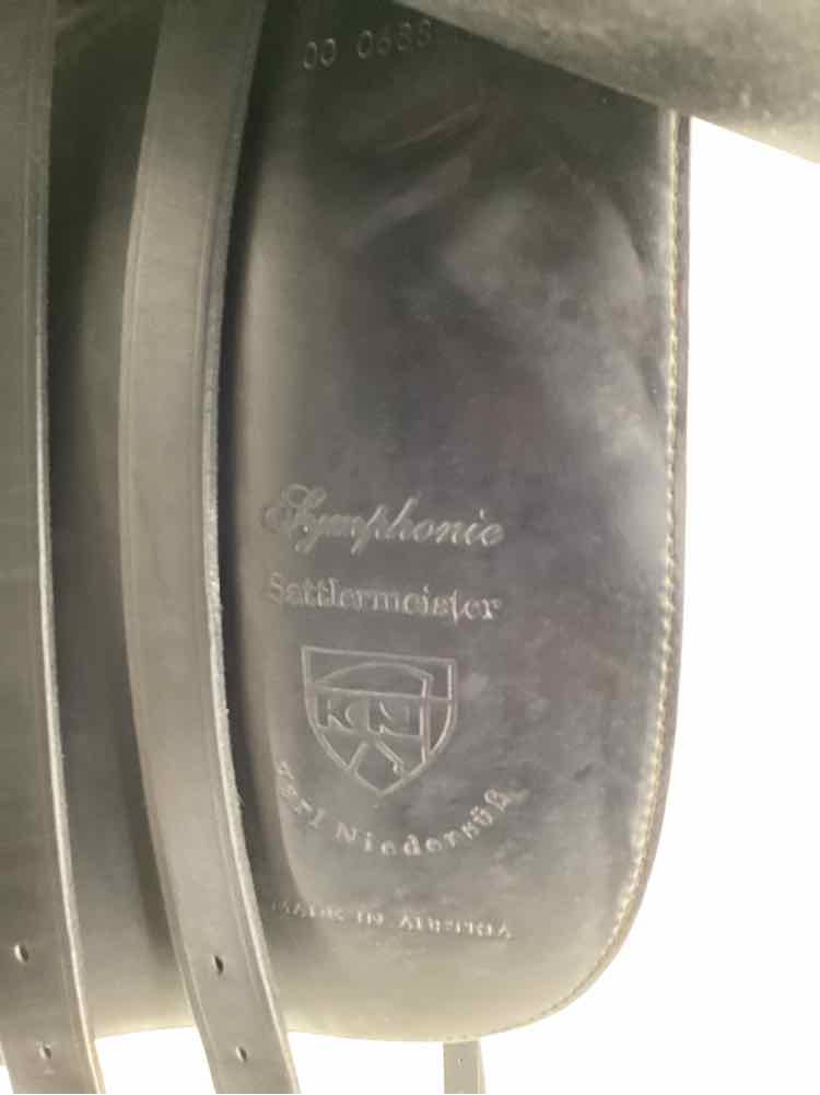 17" Karl Niedersuss used dressage saddle B