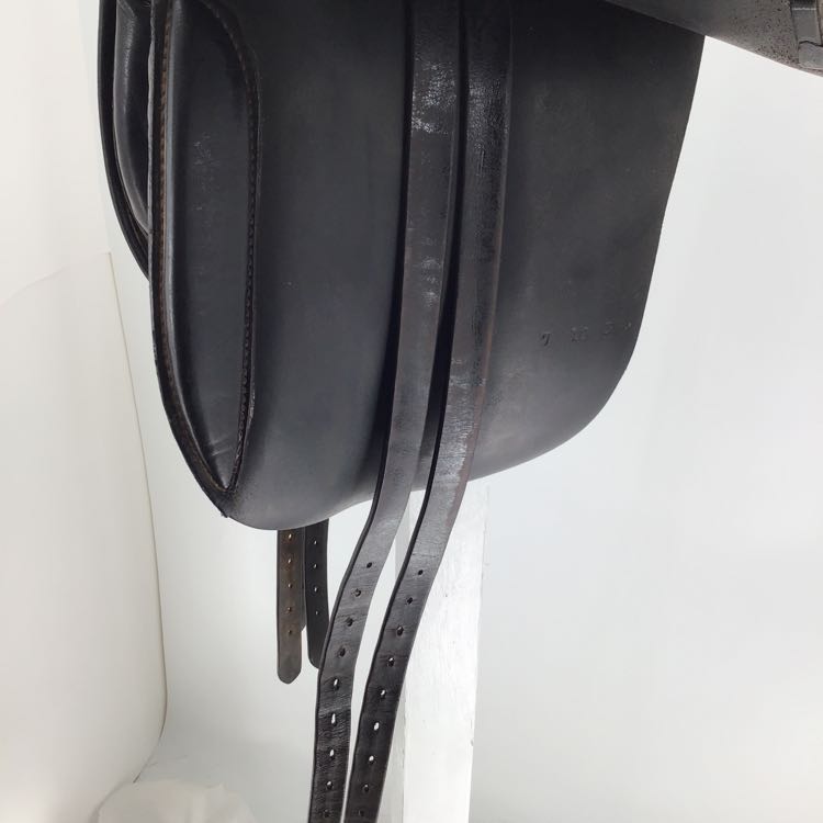 16" Crosby used dressage saddle B