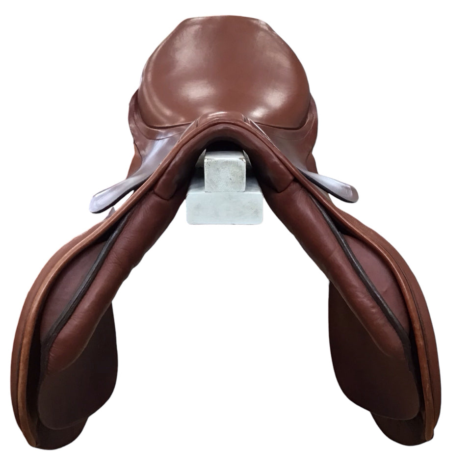 17.5" Stubben Edelweiss 31cm Med/Wide Used Hunter/Jumper Saddle - H