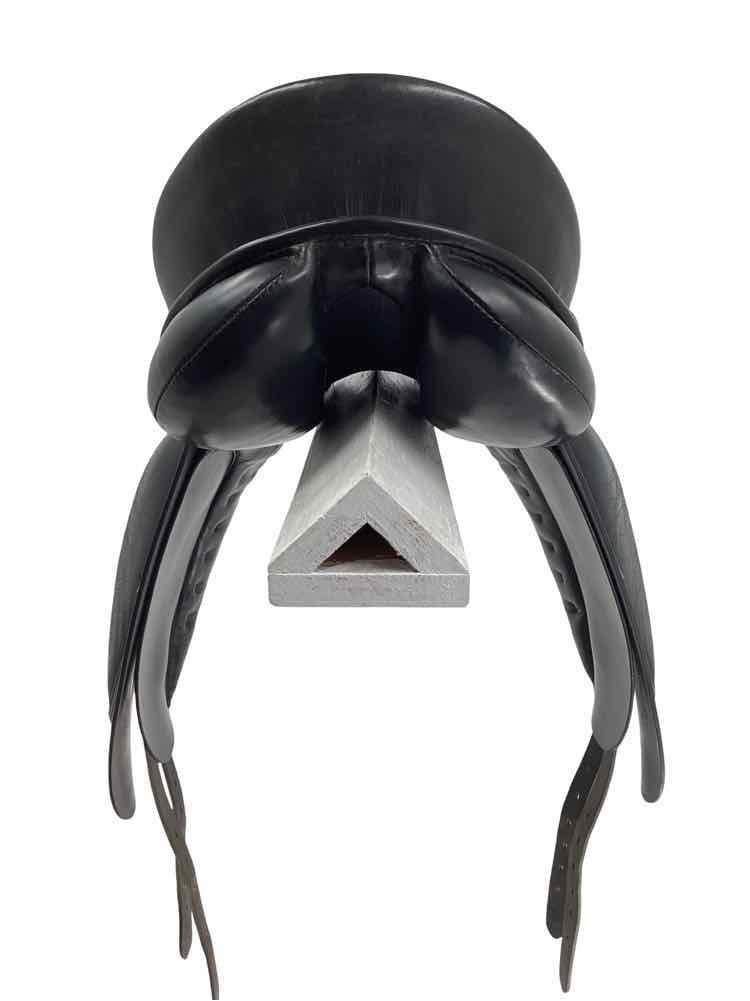 17" Schumacher used dressage saddle