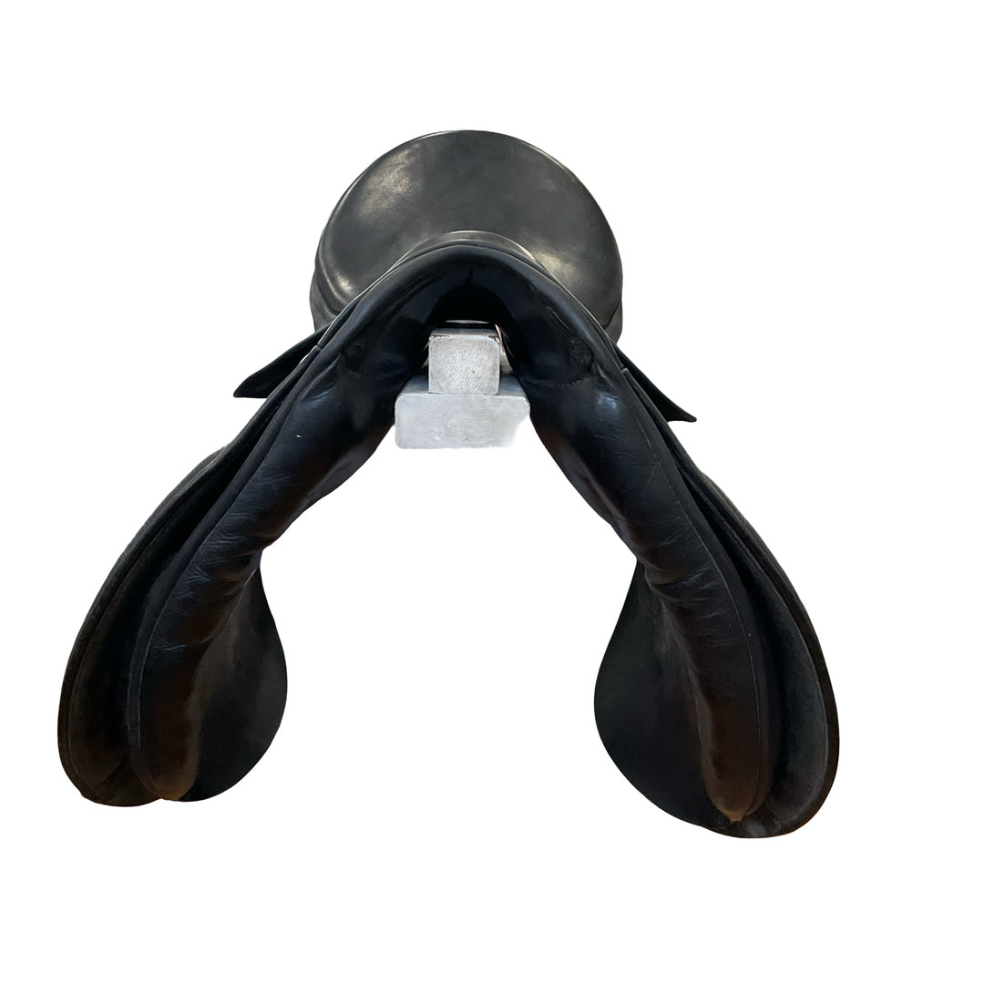17.5" Stubben Roxanne 29cm Medium Used Dressage Saddle