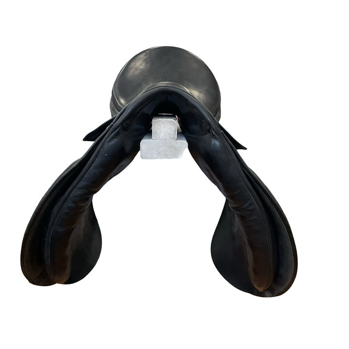 17.5" Stubben Roxanne 29cm Medium Used Dressage Saddle