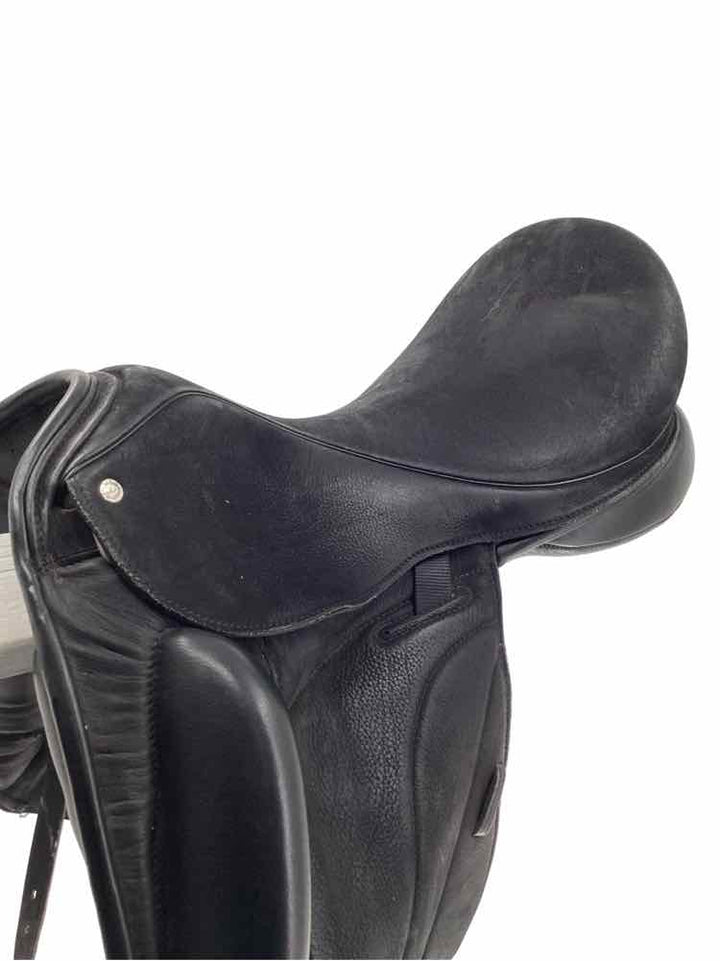 18" Custom Icon flight used monoflap dressage saddle