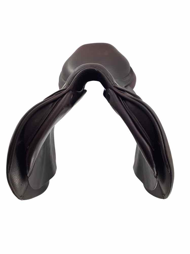 18" CWD used close contact saddle B with cover