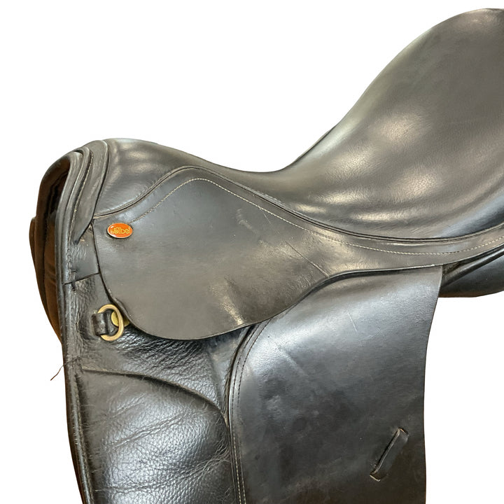 18" Busse Solibel Atlanta Medium Used Dressage Saddle