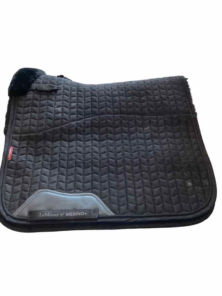 LEMIEUX large dressage pad with merino wool