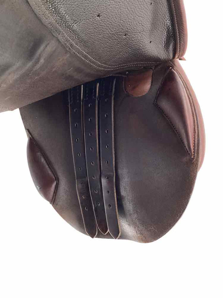 17.5" Heythrop Heritage used close contact saddle B