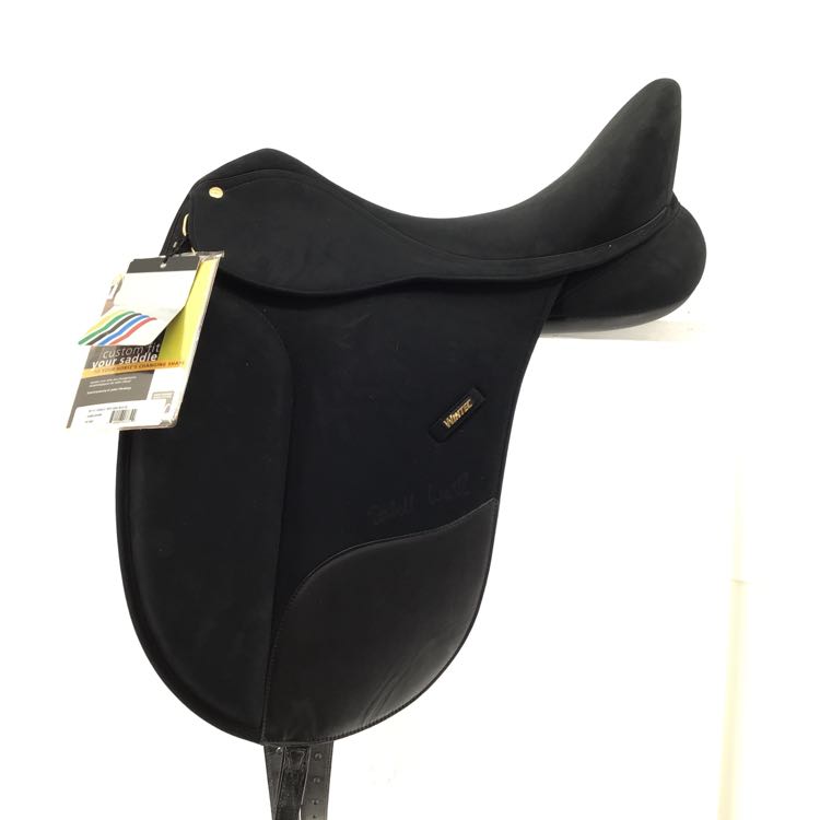 17.5" Wintec Isabell new dressage saddle Adjustable tree B