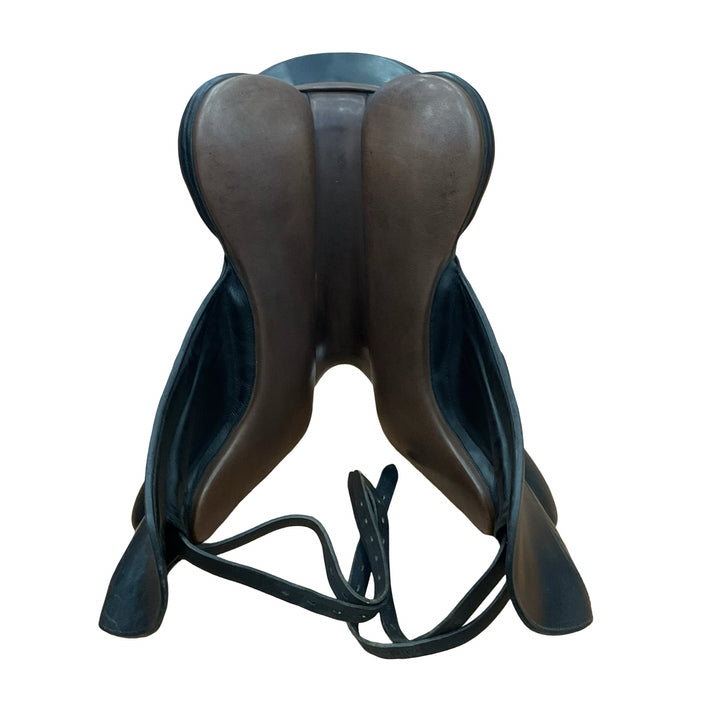 17.5" Custom Saddlery Wolfgang Omni Narrow Used Dressage Saddle