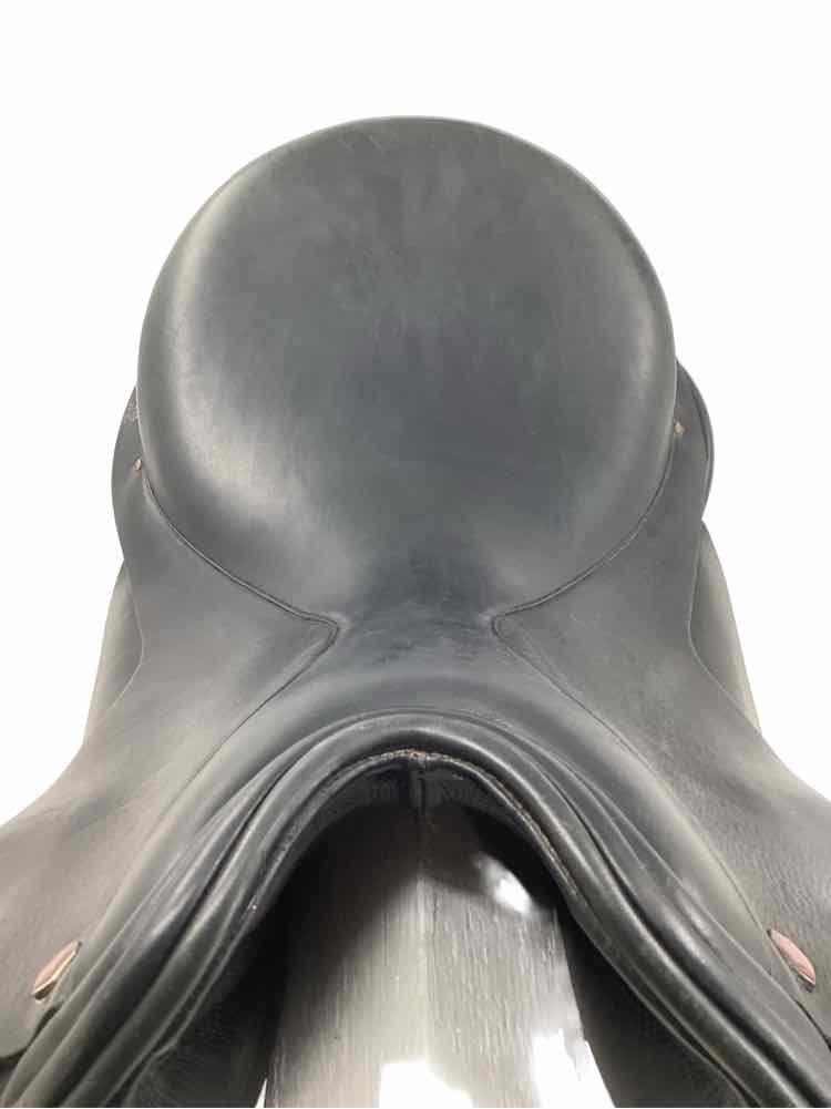 18" Albion used dressage saddle B