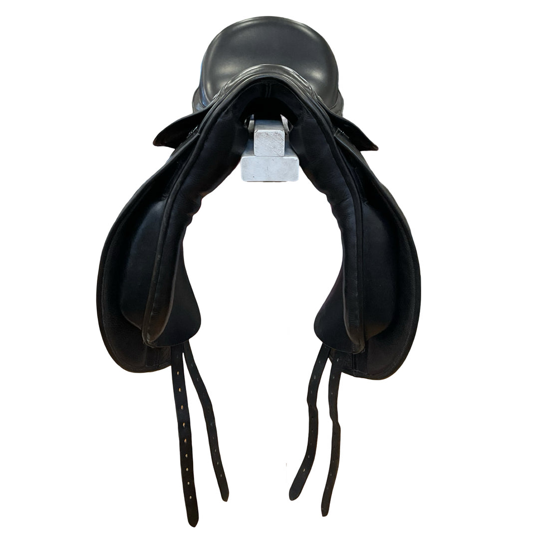 17" County Connection Medium Used Dressage Saddle