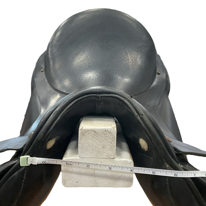 17.5" Albion SL Medium Used Dressage Saddle - H