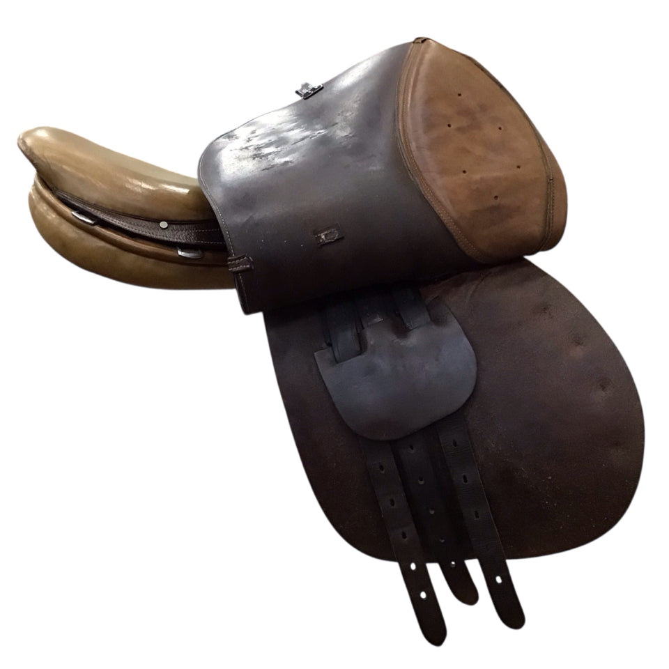 16.5" Beval Devon 2000 Med/Narrow Used Hunter/Jumper Saddle - H