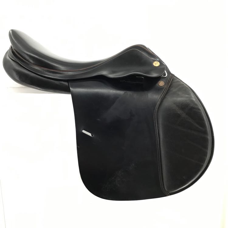 18" Prestige close contact saddle B