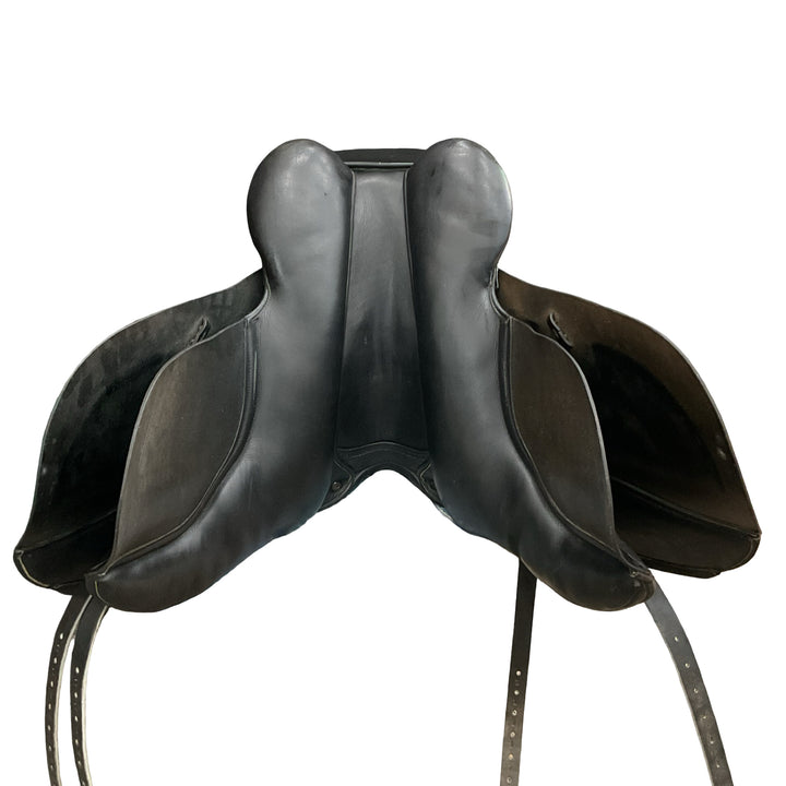 17.5" Kent & Masters Original Cob GB Adjustable Used All Purpose Saddle