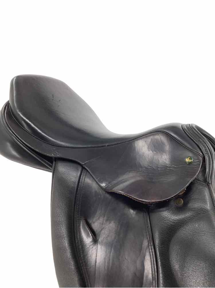 18.5" Ideal used close contact saddle B