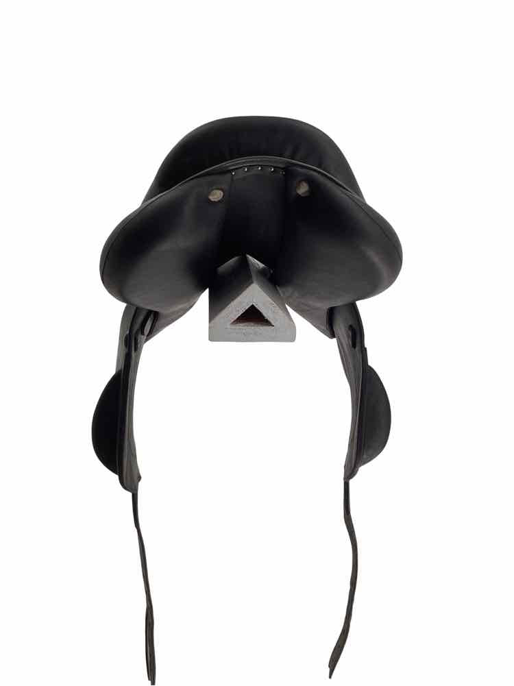 18" Devoucoux Monoflap used saddle