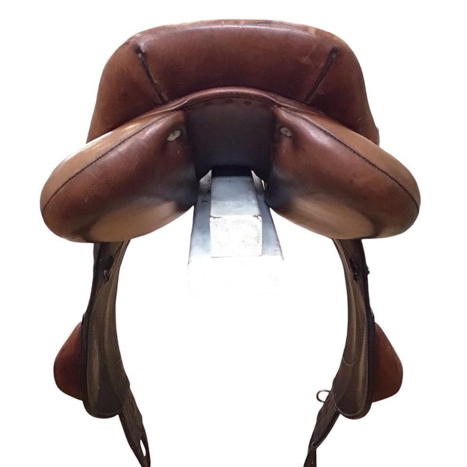 17.5" Antares Monoflap Medium/Wide Used Hunter/Jumper Saddle - H