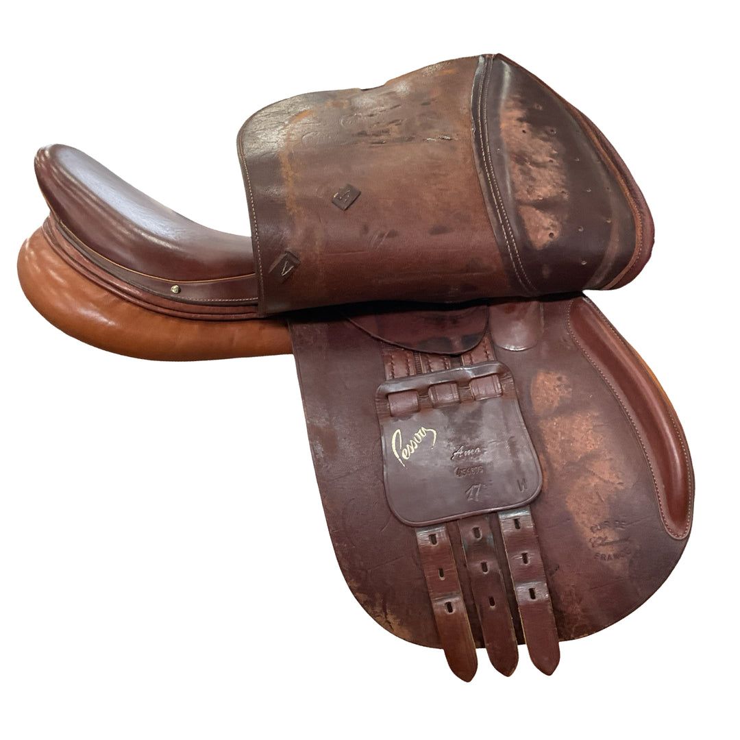 17" Pessoa AMO Wide Used Hunter/Jumper Saddle