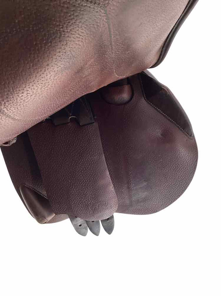 17" Devoucoux used close contact saddle