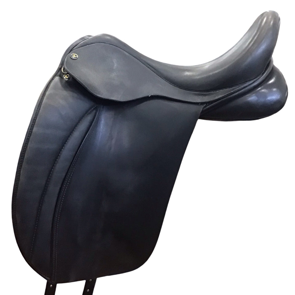 17.5" Hulsebos AM4 Medium Used Dressage Saddle - H