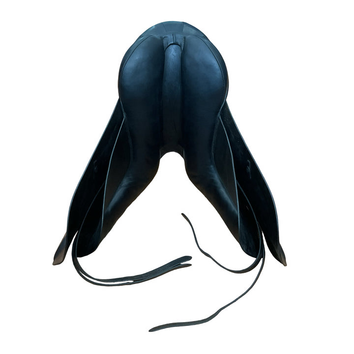 17.5" Centaur Medium Used Dressage Saddle