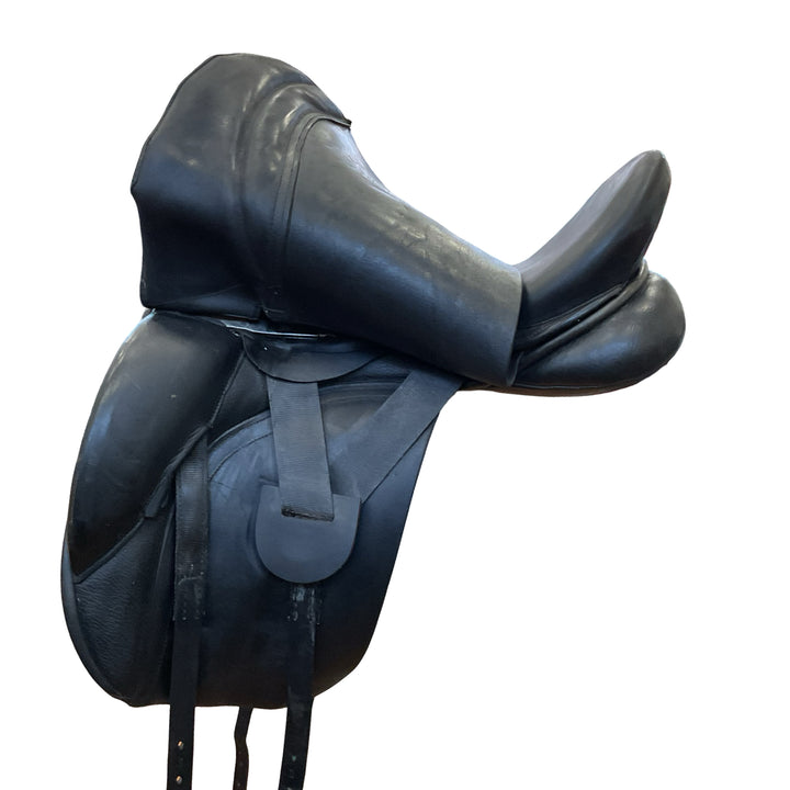 17" Hulsebos Narrow Used Dressage Saddle