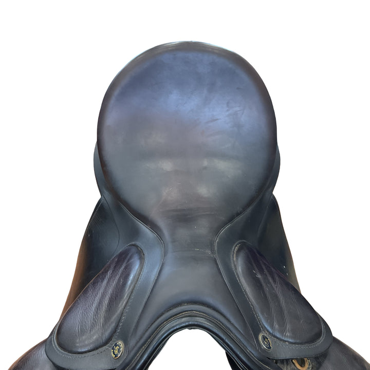 17" Hulsebos Dress Med/Wide Used Dressage Saddle