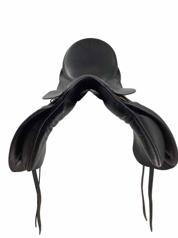 18" Jorges Canaves used dressage saddle B