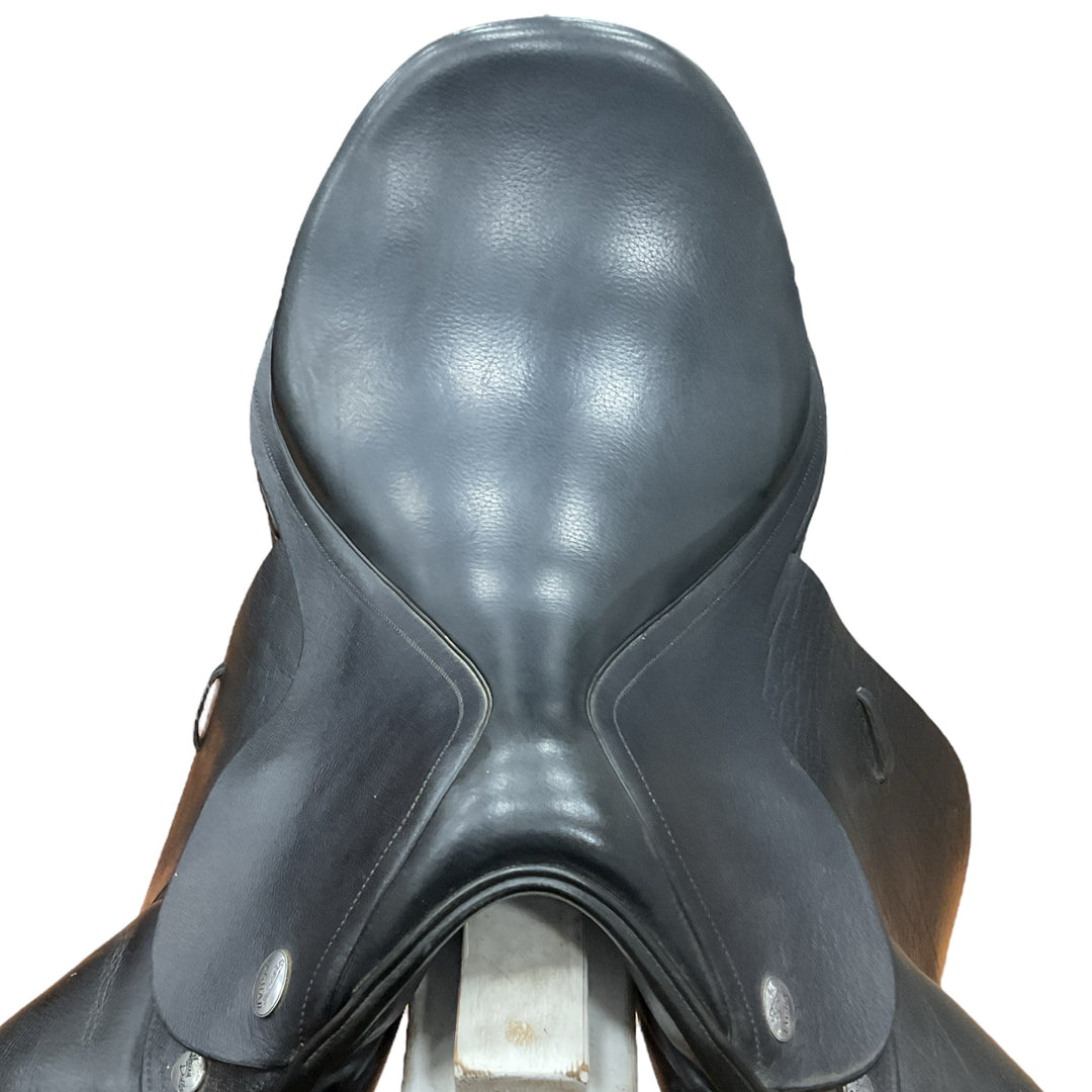 18" Harry Dabbs Jaguar XKC Medium Used Dressage Saddle - H