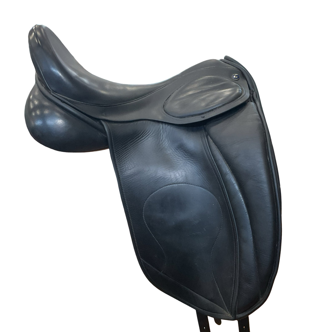17" Hulsebos Dress CC Med/Wide Used Dressage Saddle