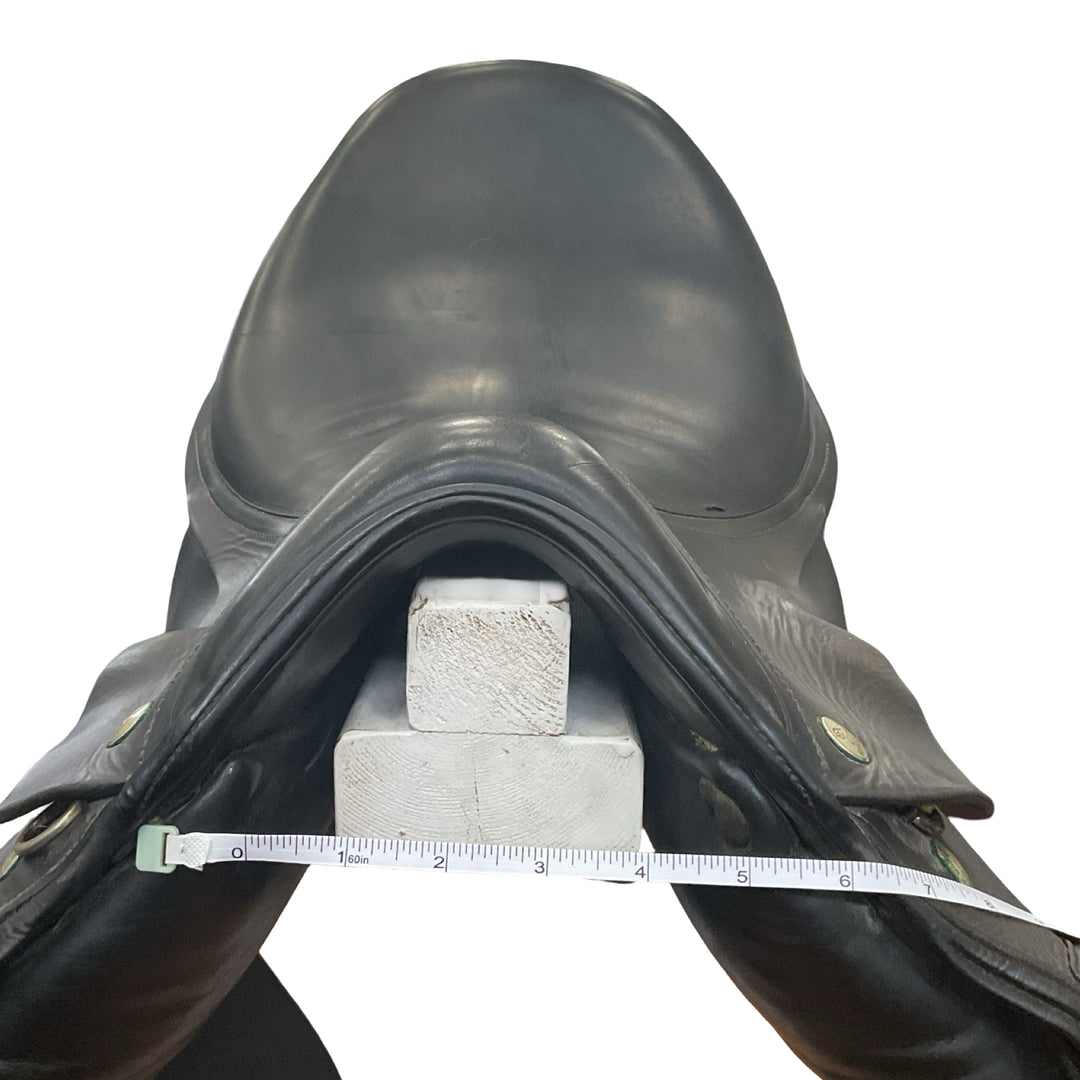 17" Verhan Odyssey Wide Used Dressage Saddle