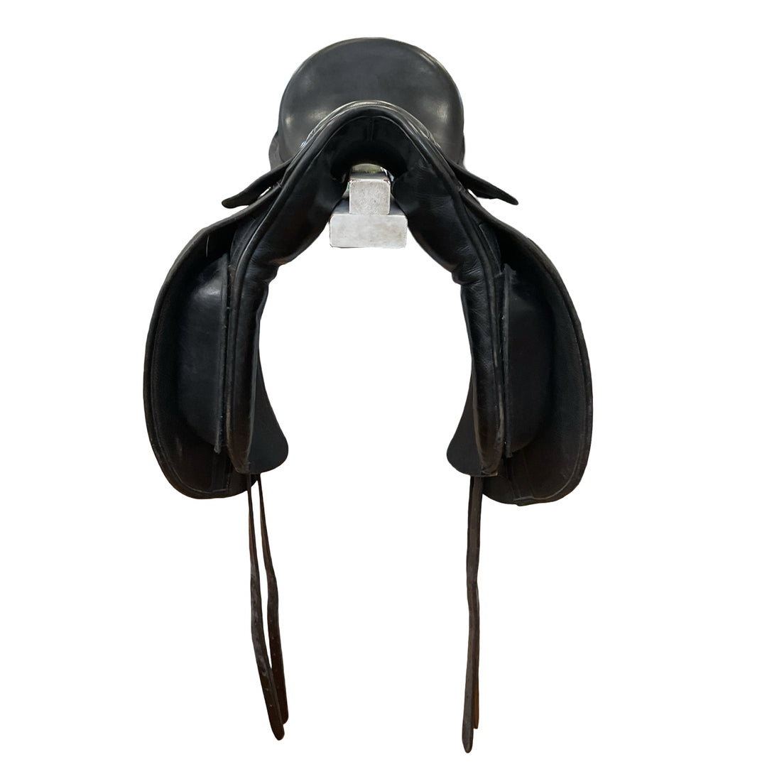 17" County Connection Medium Used Dressage Saddle