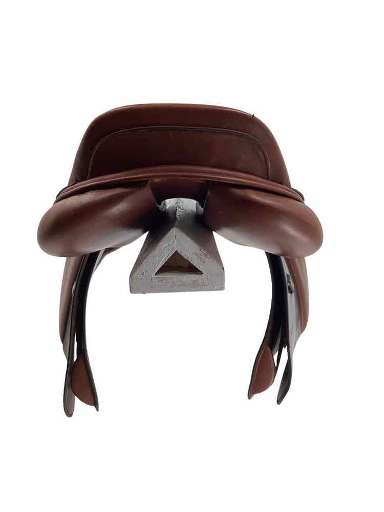 17.5" Circuit used close contact saddle
