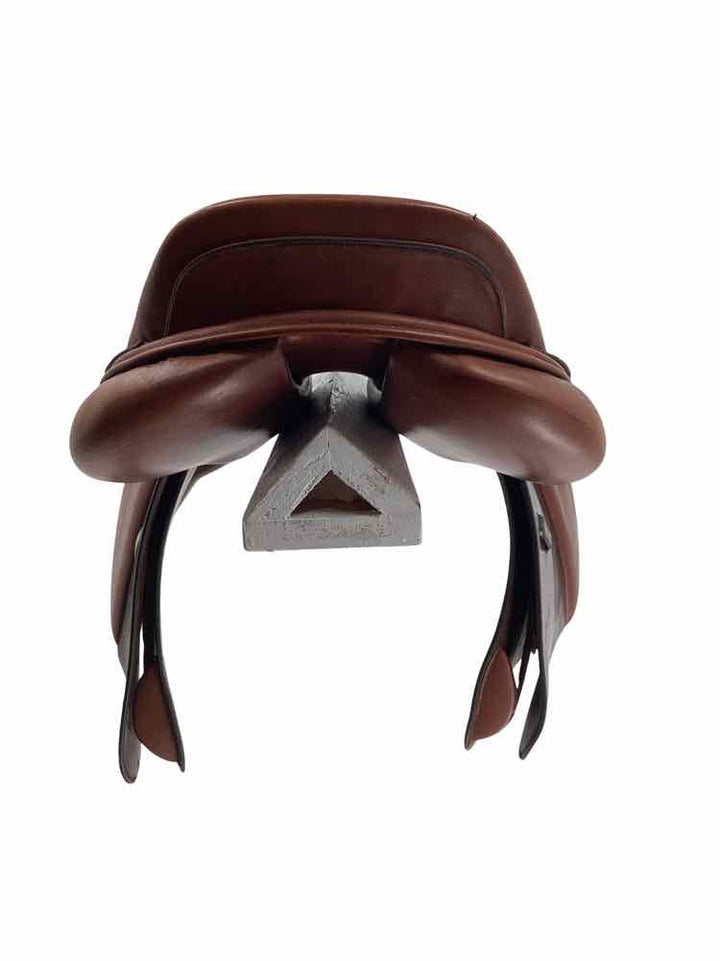 17.5" Circuit used close contact saddle