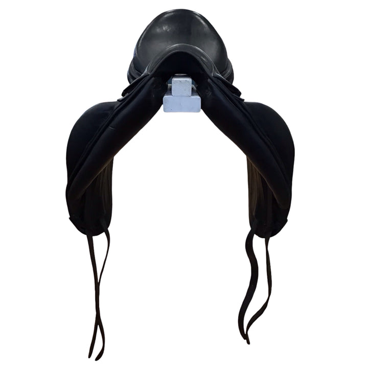 18" CWD SE05 Medium Used Dressage Saddle - H