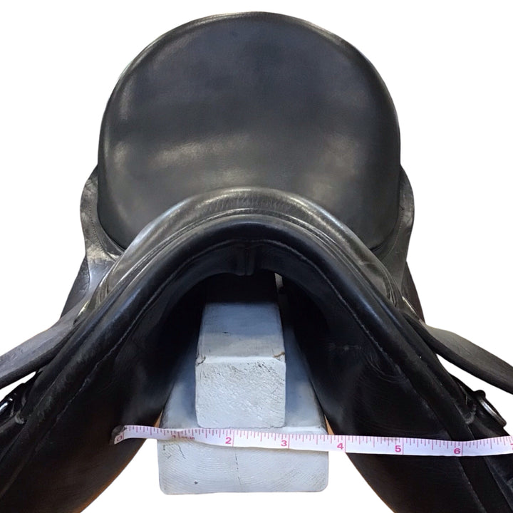 17" County Connection Medium Used Dressage Saddle - H