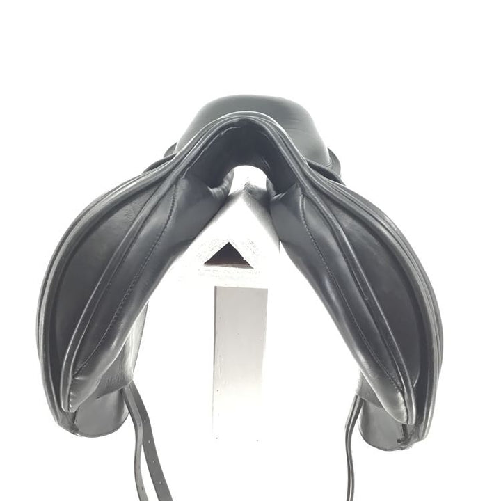 17.5" Ryder mono flap jumping saddle B