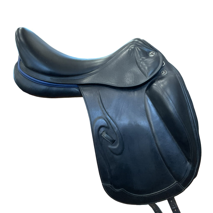 18" Prestige Venus K-New 33cm Medium Used Dressage Saddle