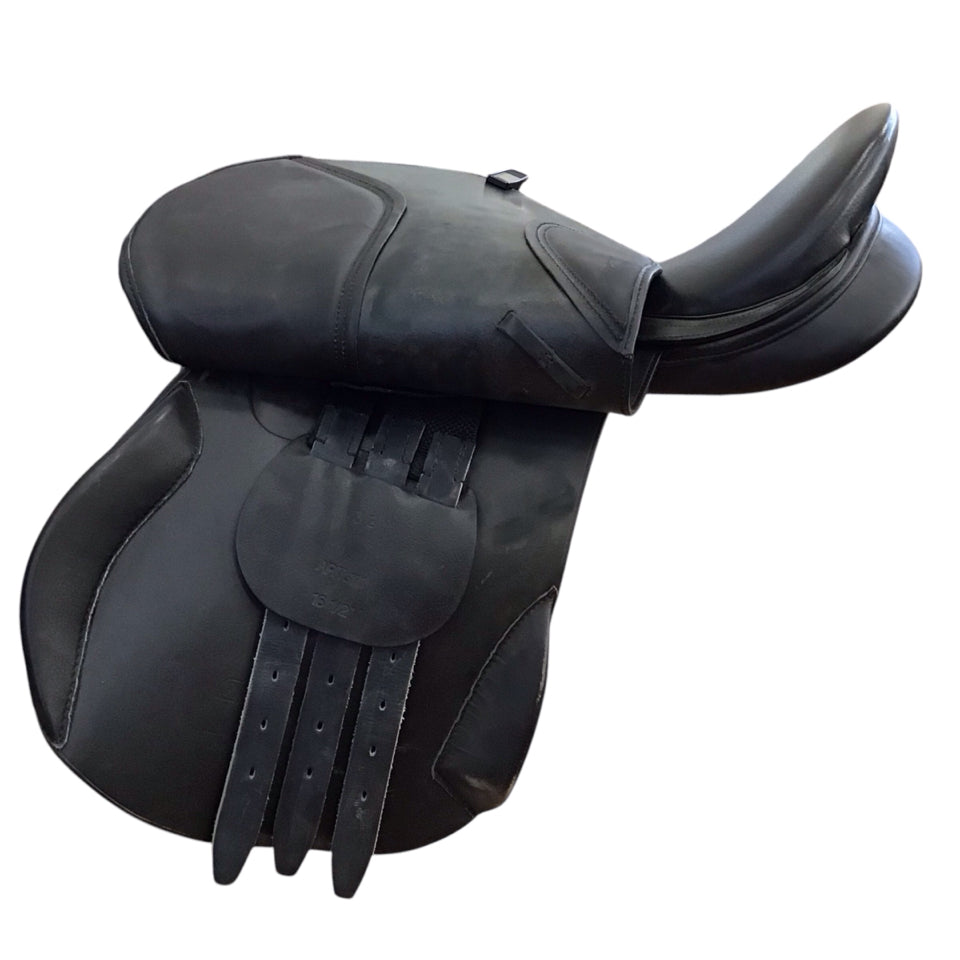 16.5" Thornhill Pro Trainer Medium Used All Purpose Saddle - H