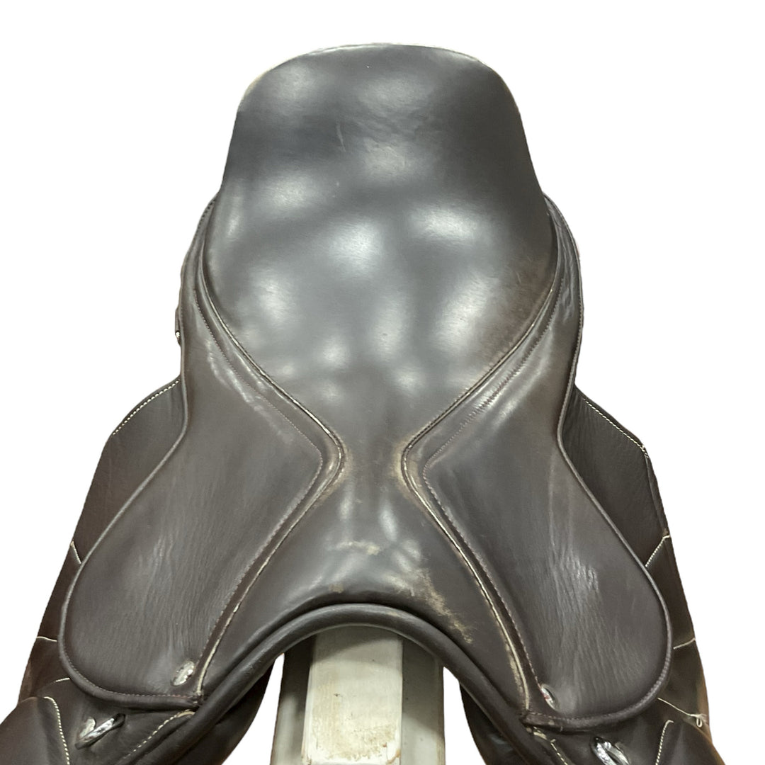 18" Unbranded X-Wide Used Hunter/Jumper Saddle - H