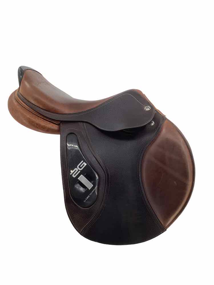 17" CWD SE17 S2 TR 2C used close contact jump saddle B