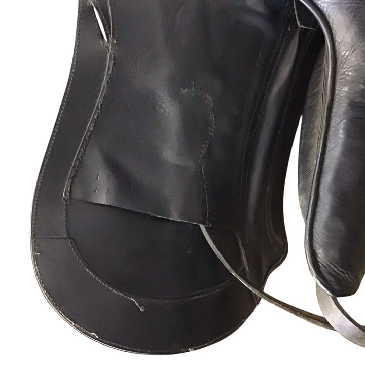 17.5" Custom Saddlery Laguna Med/Wide Used Dressage Saddle - H