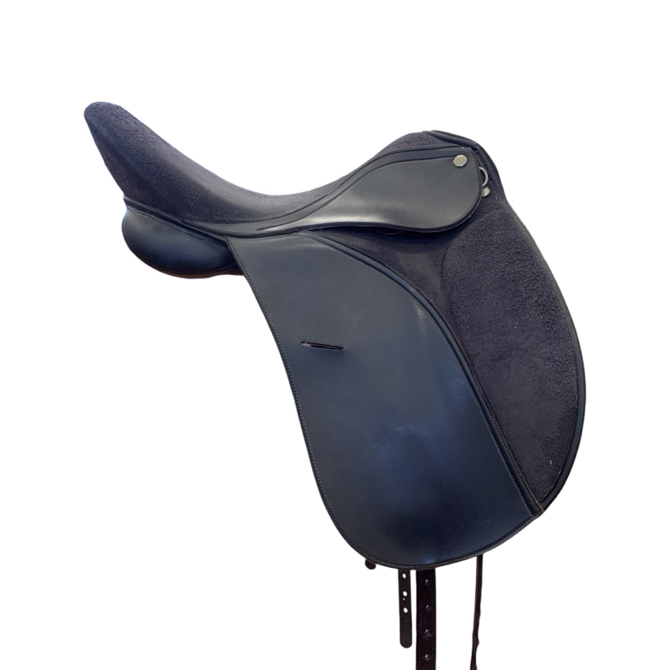 17.5" Tuffrider Synthetic Medium Used Dressage Saddle - H