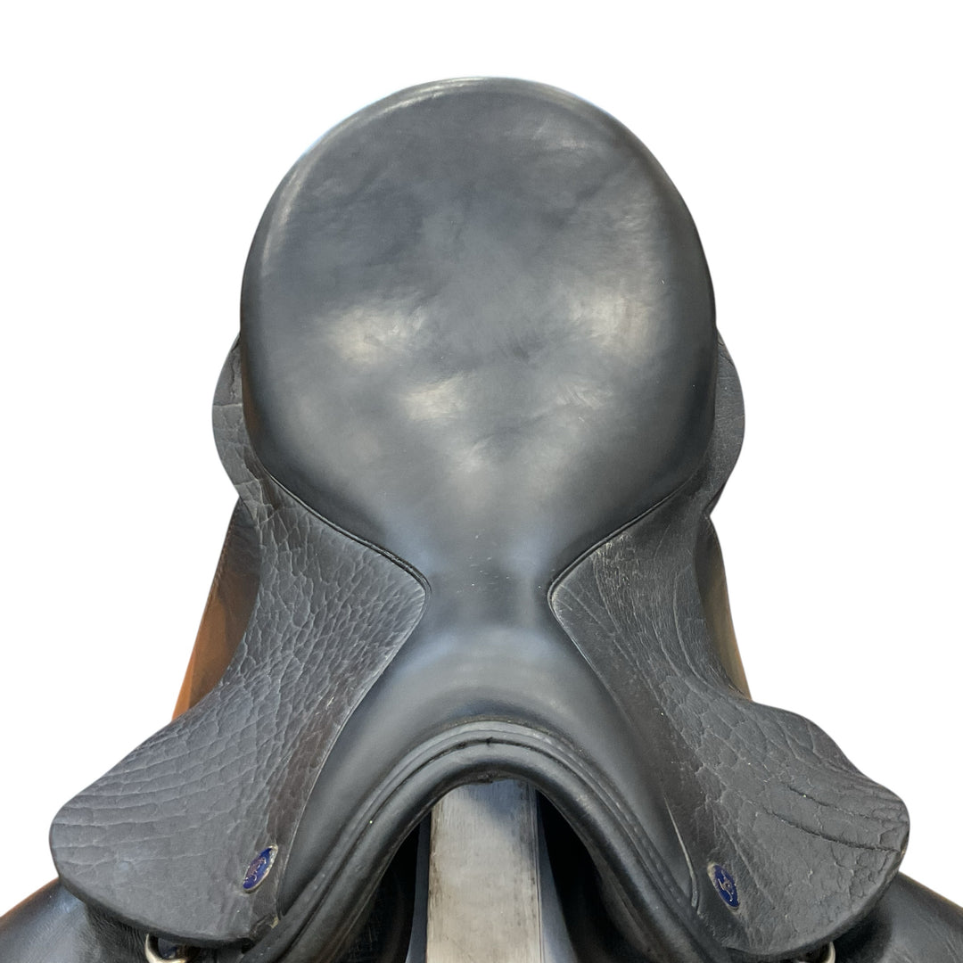 18" Hulsebos WB4 Med/Wide Used Dressage Saddle - H