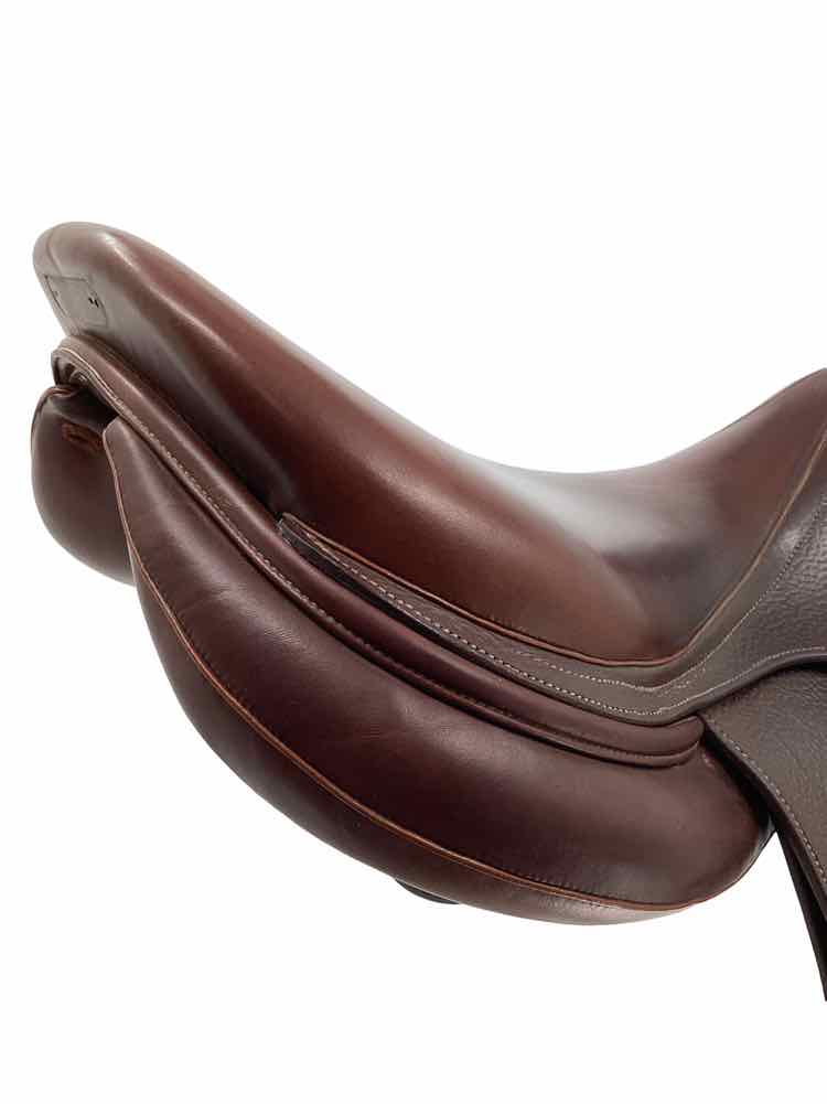 17" Arion close contact saddle