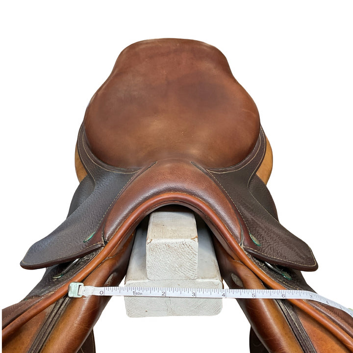 17" CWD SE02 Medium Used Hunter/Jumper Saddle